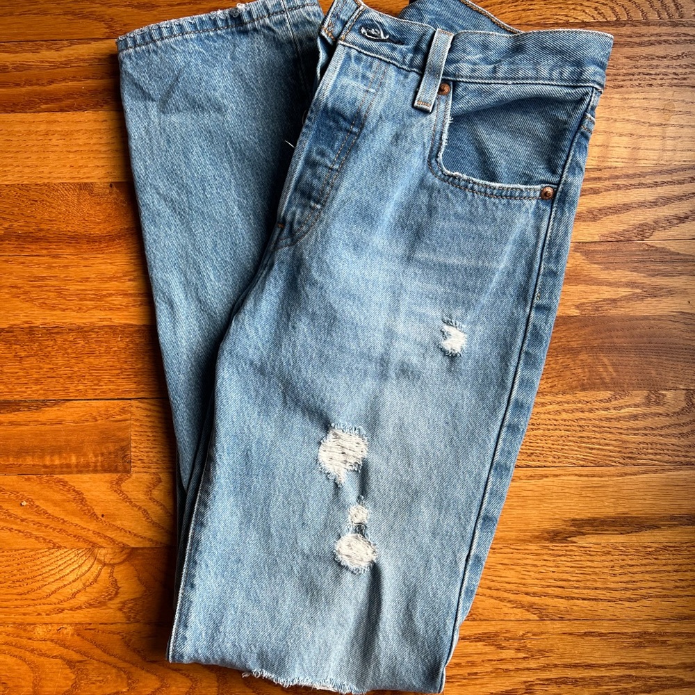 Levi's 501 Light Wash Distressed Jeans